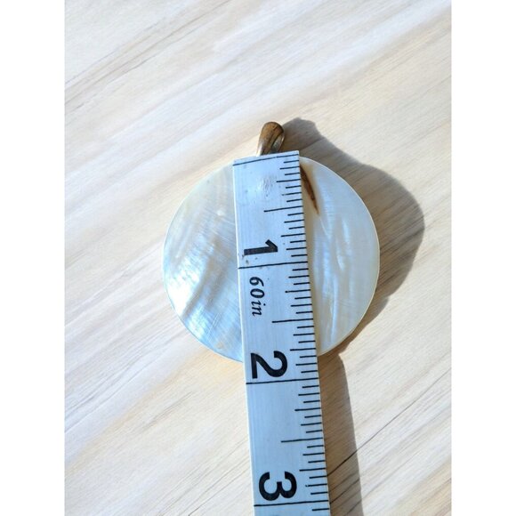 Iridescent Mother of Pearl Pendant - Picture 4 of 4